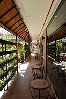 Outdoor Inn Kata Hotel