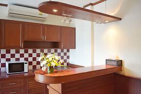 Outdoor Inn Kata Hotel