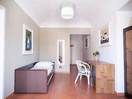 Kalamarina Rooms B&B