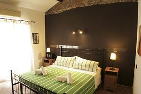 Sixtythree Guesthouse