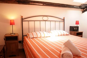 Sixtythree Guesthouse