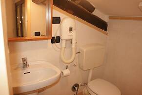 Sixtythree Guesthouse