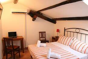 Sixtythree Guesthouse