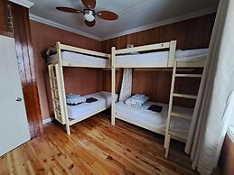 Auberge Jeunesse LouLou's Backpacker Hostel