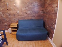 Auberge Jeunesse LouLou's Backpacker Hostel