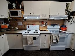 Auberge Jeunesse LouLou's Backpacker Hostel