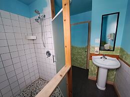 Auberge Jeunesse LouLou's Backpacker Hostel