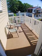 Auberge Jeunesse LouLou's Backpacker Hostel