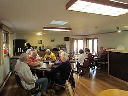 Cherry Lane Motor Inn