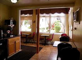 Travelers Inn