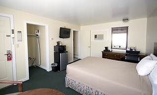 Travelers Inn
