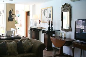 Chrielka Hotel Apartments