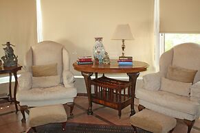 Chrielka Hotel Apartments
