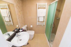 Chrielka Hotel Apartments