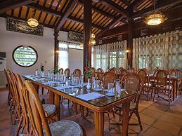 Lăng Cô Beach Resort