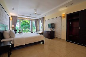 Lăng Cô Beach Resort