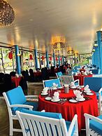 Lăng Cô Beach Resort