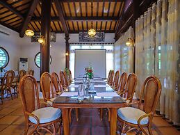 Lăng Cô Beach Resort