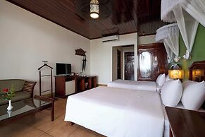 Lăng Cô Beach Resort