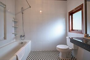 Lăng Cô Beach Resort