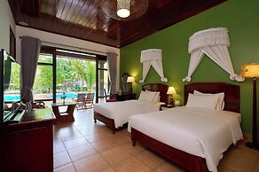 Lăng Cô Beach Resort