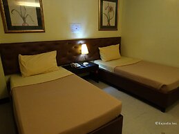 Silver Oaks Suite Hotel