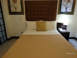 Silver Oaks Suite Hotel