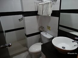 Silver Oaks Suite Hotel