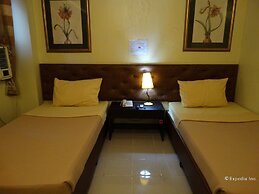 Silver Oaks Suite Hotel