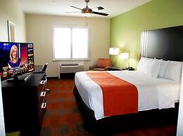 Quality Inn & Suites Victoria East