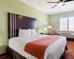 Quality Inn & Suites Victoria East