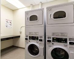 Quality Inn & Suites Victoria East