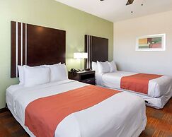 Quality Inn & Suites Victoria East