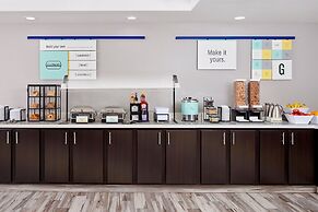 Garner Hotel Victoria - East by IHG
