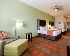 Quality Inn & Suites Victoria East