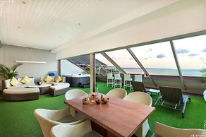 Double-Six Luxury Hotel