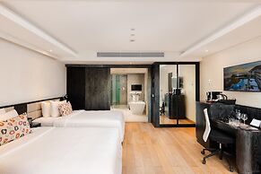 Double-Six Luxury Hotel