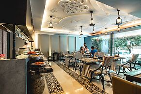 De Chai Oriental Nimman