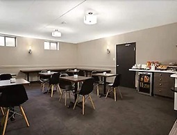 Days Inn by Wyndham Stouffville