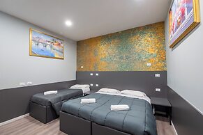 Alessandro Palace & Bar - Hostel