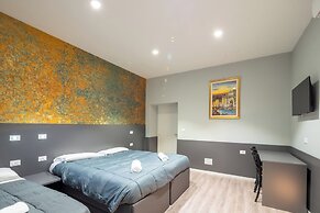 Alessandro Palace & Bar - Hostel