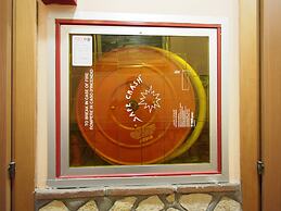 Alessandro Palace & Bar - Hostel