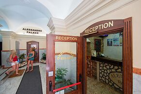 Alessandro Palace & Bar - Hostel