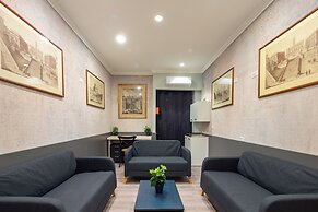 Alessandro Palace & Bar - Hostel