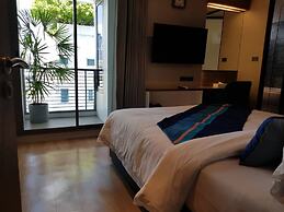 Bizotel Premier Hotel & Residence