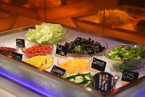 Bizotel Premier Hotel & Residence