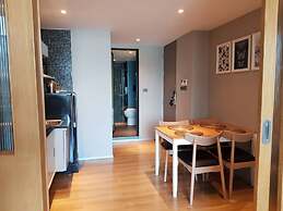 Bizotel Premier Hotel & Residence