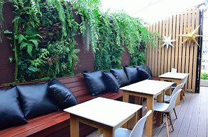 Bizotel Premier Hotel & Residence