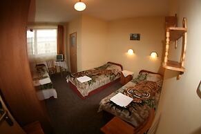 Hotel Daisy Budget
