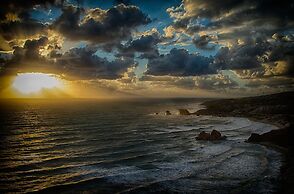 Hylatio Tourist Village